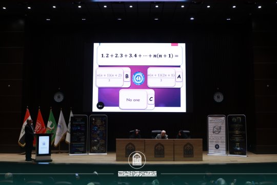 الجبر يلتقي بعالم المعدلات… وكلية التربية تحتفي بالنسخة الخامسة من يوم الرياضيات العالمي