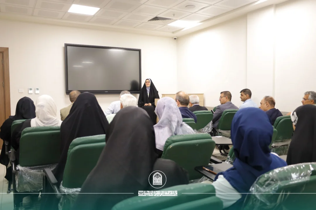 عميدة كلية التربية تجتمع بالملاكات التدريسية والإدارية استعدادًا للعام الدراسي الجديد