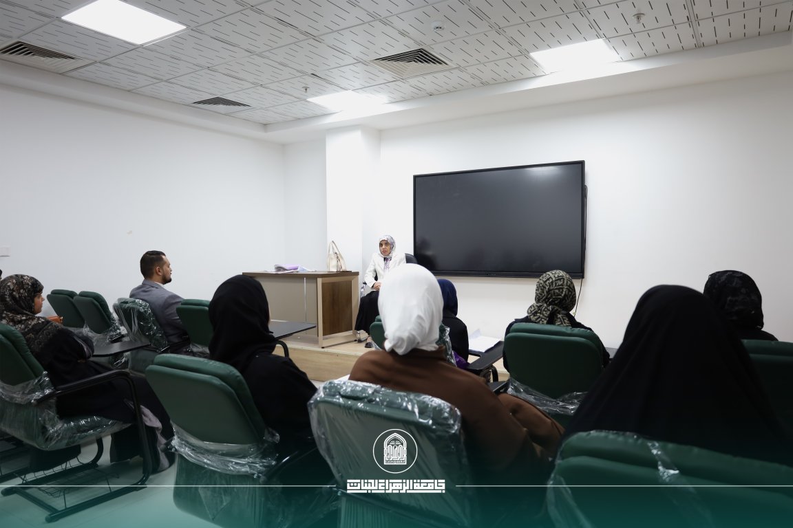 ورشة تخصصية في أصول المراسلات الرسمية والمهنية باللغة الإنجليزية لتعزيز كفاءة الطلبة