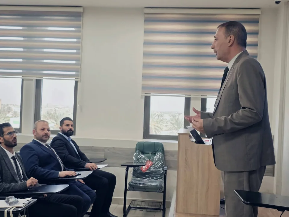 English Department Organizes Training Course on Examination Committee Regulations and Their Implementation
