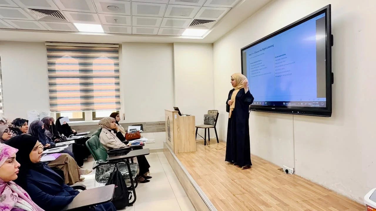English Department Organizes Interactive Workshop to Enhance English Listening and Speaking Skills