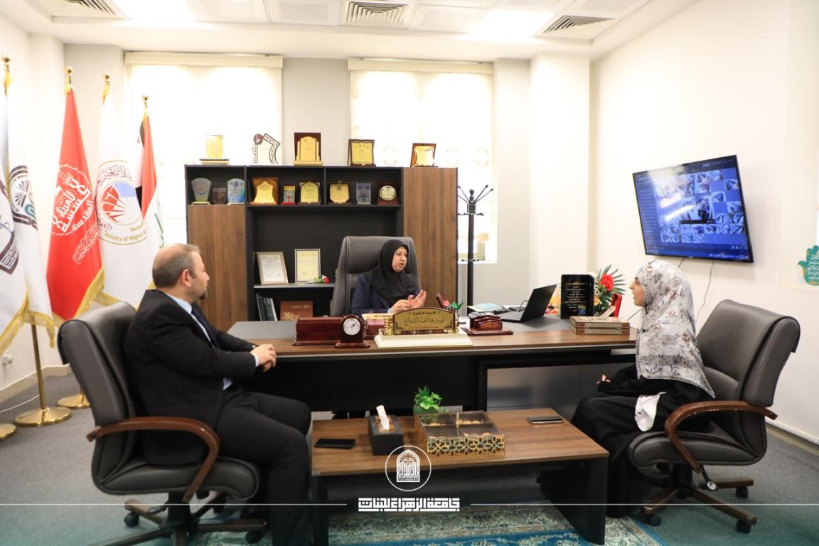 عميدة كلية الصيدلة تعقد اجتماعاً مع شعبة الإعلام لوضع آلية العمل الإعلامي