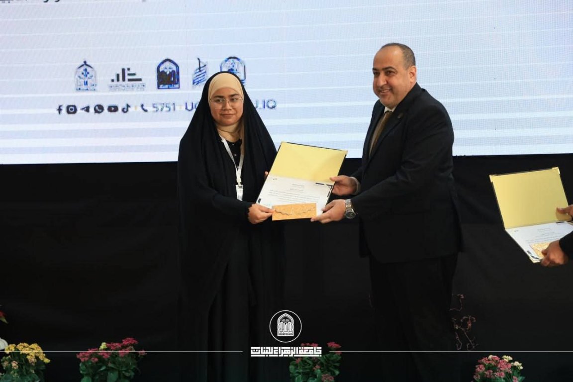 طالبات كلية الهندسة يبرزن بمشروعين تقنيين في معرض ريادة الأعمال