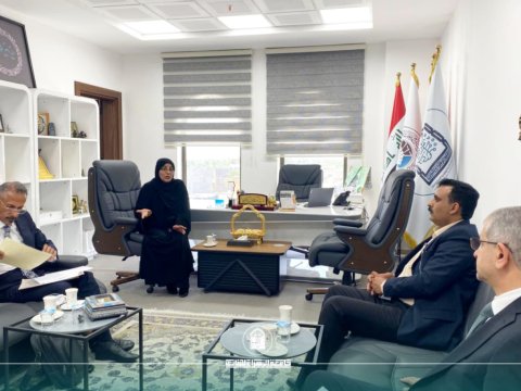 السيدة العميدة تستقبل لجنة وزارية لتدقيق السجلات الامتحانية وتعزيز جودة الأداء الأكاديمي