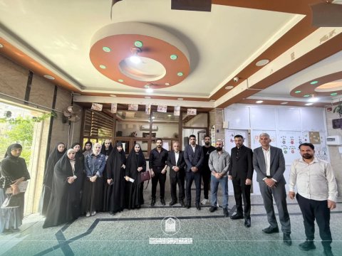 لمسة إنسانية تعزز قيم التكافل: زيارة تطوعية لتدريسيات كلية التقنيات الصحية والطبية إلى مدرسة أبناء كربلاء
