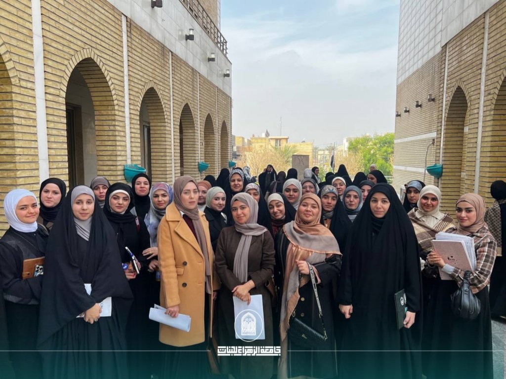 زيارة علمية لطالبات قسم اللغة الإنجليزية إلى مدرسة ريحانة الوارث لتعزيز الخبرات التدريسية