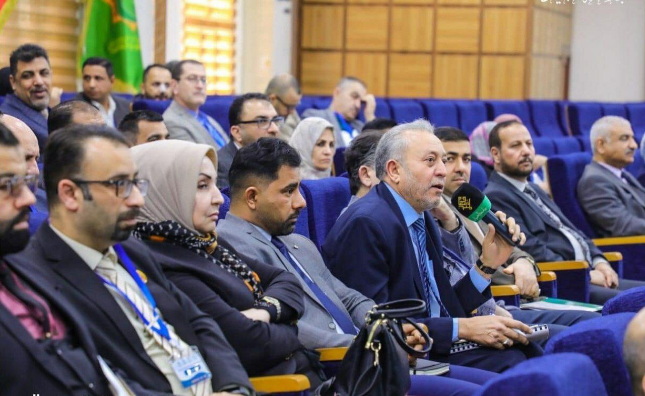 معاون عميد كلية التربية يشارك في دورة المقيمين الوطنيين