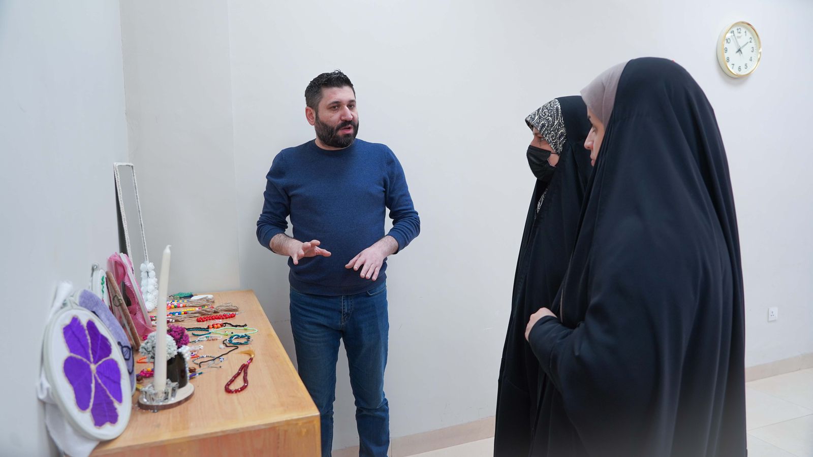 Delegation from Al-Zahraa University / College of Education Visits Al-Sibtain Academy for Autism and Developmental Disorders