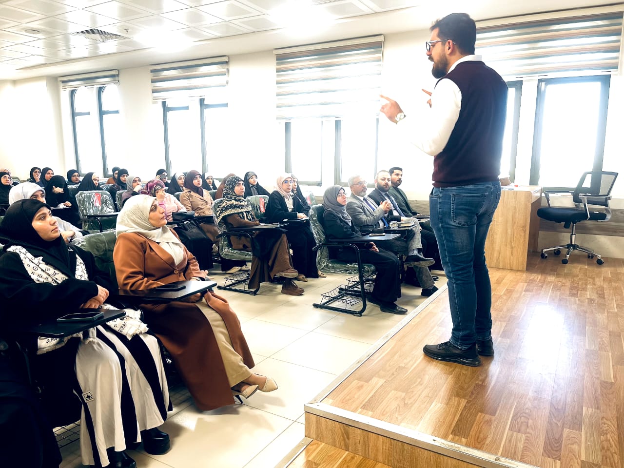 English Language Department Holds Scientific Workshop Entitled “Later Wittgenstein's Philosophy”