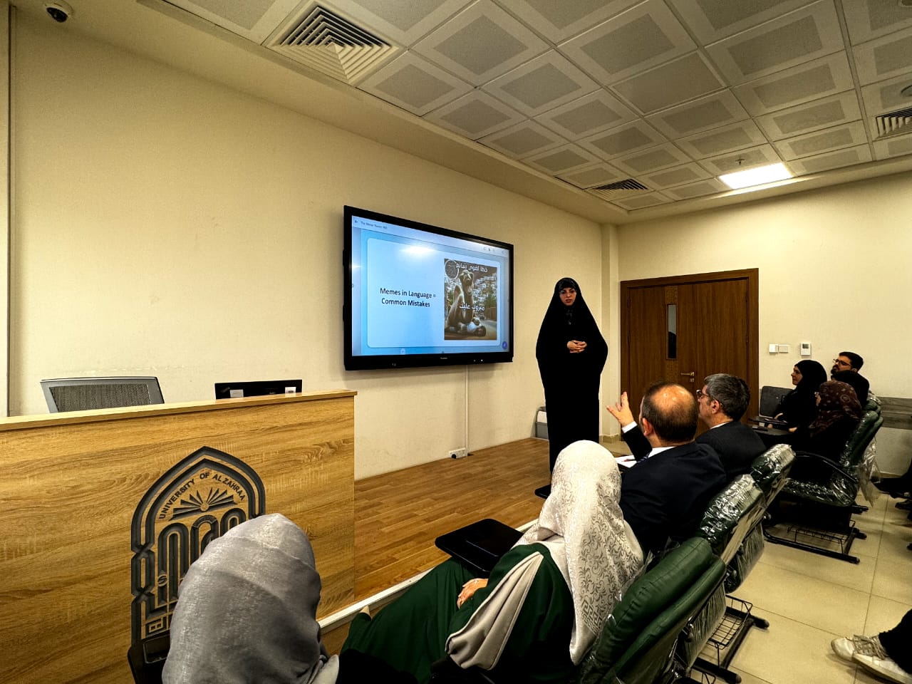 English Language Department in Al-Zahraa University Holds Workshop Entitled “The Meme Theory”