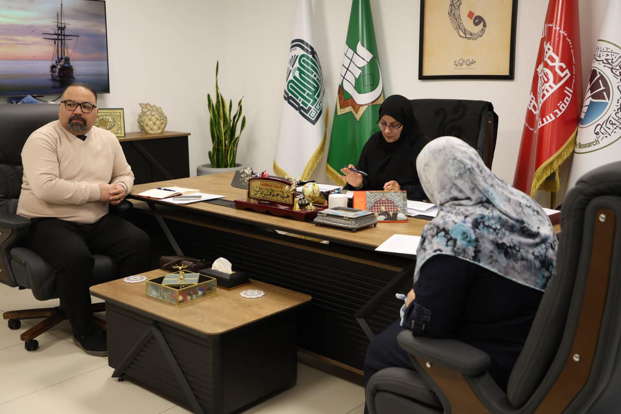 The College Council, chaired by Dean Prof. Dr. Ghidaa Abdul-Hussein Al-Mulla and attended by departments heads and the council secretary, held a meeting to discuss several matters concerning the students.