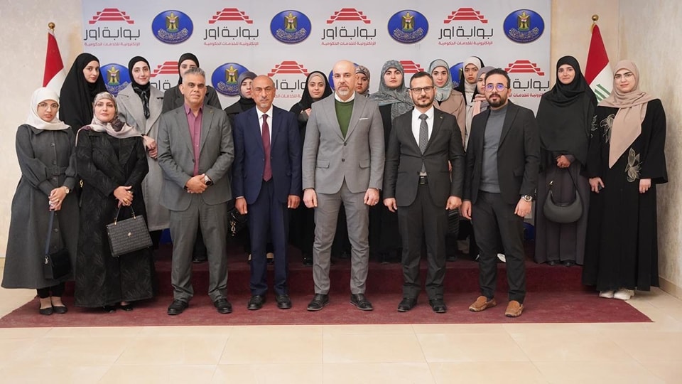 Engineering Students Visit National Data Center