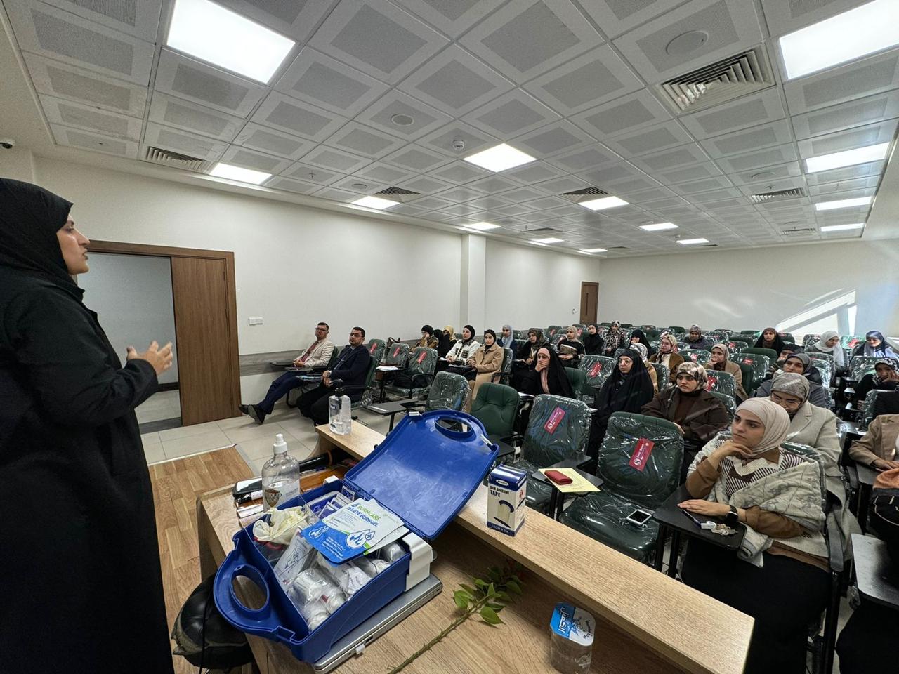Pharmacy Faculty Organizes Intensive First Aid Training Course to Enhance Medical Awareness and Skills